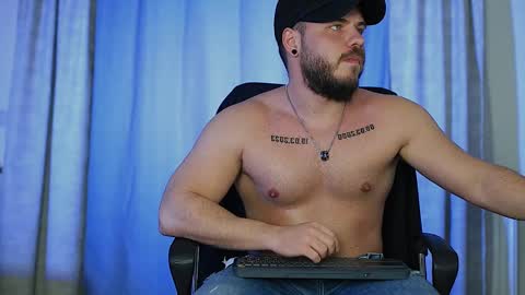 JULiUS   online show from January 3, 2025, 6:46 pm