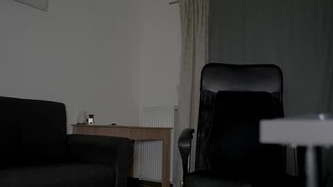 JULiUS   online show from October 5, 2025, 6:50 pm