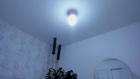 july_quinzel online show from February 15, 2026, 7:51 am