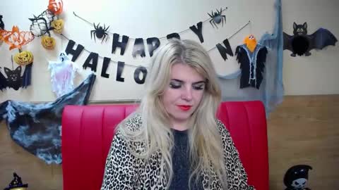 Snapshot of julya_barbi chatting on October 29, 2025, 6:48 am Julya Barbi online show from October 29, 2025, 6:48 am