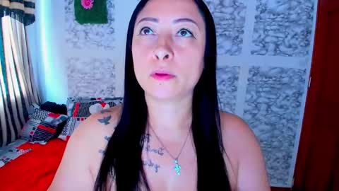 Snapshot of julybravo chatting on January 6, 2026, 7:17 pm juliana online show from January 6, 2026, 7:17 pm