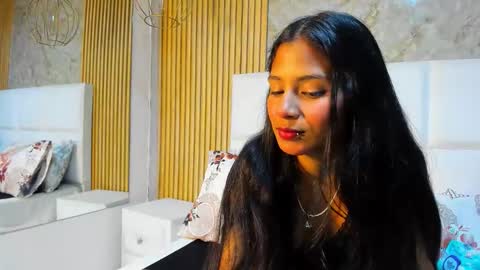 juna_hyl online show from March 17, 2026, 3:33 am