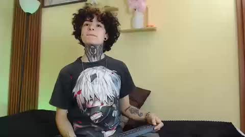 JuneBlake  online show from March 18, 2026, 2:42 pm