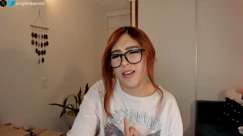 Snapshot of jungleofpandas chatting on January 15, 2025, 11:19 pm Call me Sussy online show from January 15, 2025, 11:19 pm