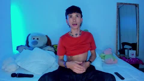 Snapshot of juniior0_0 chatting on December 4, 2025, 11:57 pm Junior online show from December 4, 2025, 11:57 pm
