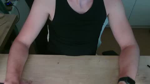 Snapshot of junk2711 chatting on June 30, 2026, 4:30 pm junk2711 online show from June 30, 2026, 4:30 pm