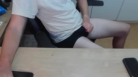 Snapshot of junk2711 chatting on July 11, 2026, 8:11 pm junk2711 online show from July 11, 2026, 8:11 pm