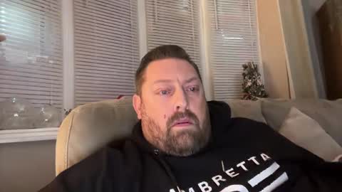 Snapshot of junky345 chatting on December 17, 2024, 8:10 pm Junky online show from December 17, 2024, 8:10 pm