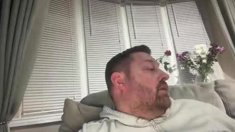 Snapshot of junky345 chatting on February 19, 2025, 6:43 pm Junky online show from February 19, 2025, 6:43 pm