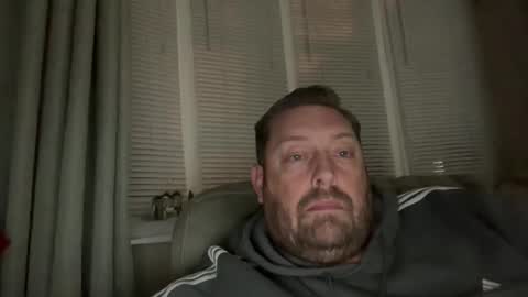 Snapshot of junky345 chatting on November 18, 2025, 10:47 pm Junky online show from November 18, 2025, 10:47 pm