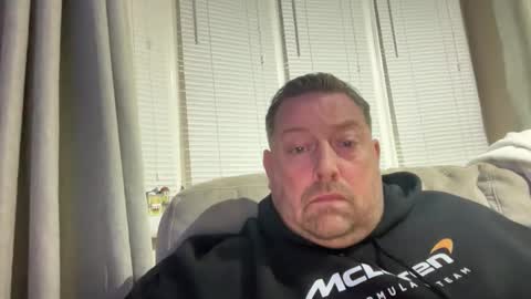 Snapshot of junky345 chatting on November 26, 2025, 10:44 pm Junky online show from November 26, 2025, 10:44 pm