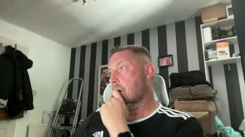 Junky online show from July 6, 2026, 11:40 am