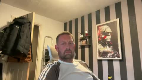 Junky online show from August 5, 2026, 5:49 pm