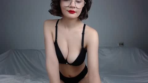 JunneWers online show from January 17, 2025, 3:11 pm