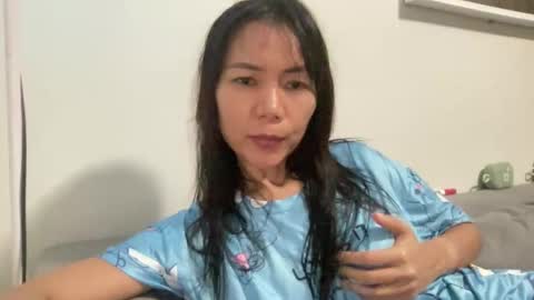 Snapshot of junovaughn chatting on October 24, 2025, 1:40 pm junovaughn online show from October 24, 2025, 1:40 pm