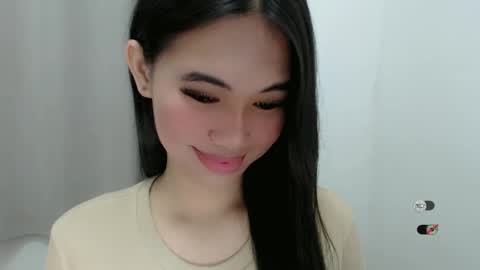 Julia online show from February 25, 2025, 10:58 am