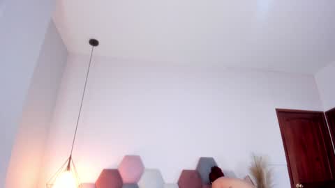 Snapshot of jupiterfoxxxx chatting on January 31, 2025, 9:05 pm Jupiter Fox online show from January 31, 2025, 9:05 pm