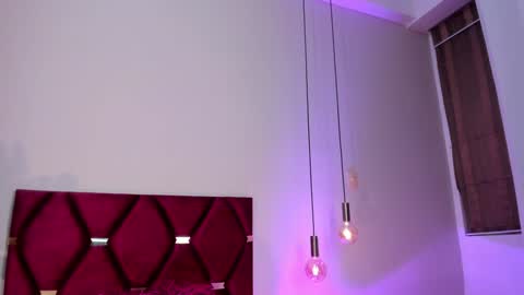 Jupiter Fox online show from February 26, 2025, 1:32 am