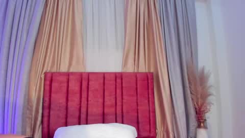 Snapshot of jupiterfoxxxx chatting on March 11, 2025, 12:33 am Jupiter Fox online show from March 11, 2025, 12:33 am