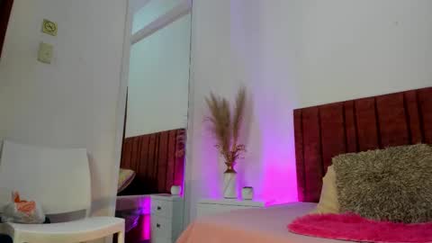 Snapshot of jupiterfoxxxx chatting on September 22, 2025, 11:51 pm Jupiter Fox online show from September 22, 2025, 11:51 pm