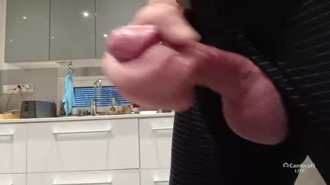 Snapshot of jusahki chatting on February 4, 2026, 6:19 am jusahki online show from February 4, 2026, 6:19 am