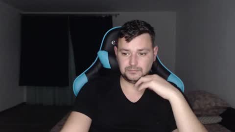 Snapshot of just_a_nice_guy_27 chatting on December 28, 2024, 6:18 pm Alex online show from December 28, 2024, 6:18 pm