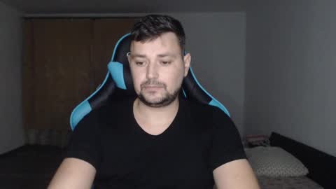 Snapshot of just_a_nice_guy_27 chatting on December 30, 2024, 5:44 pm Alex online show from December 30, 2024, 5:44 pm