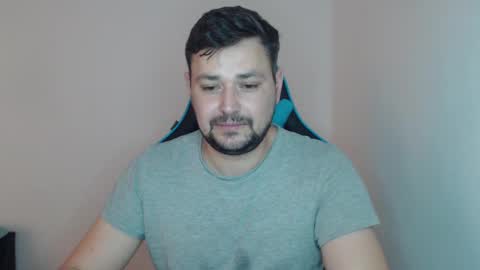 Snapshot of just_a_nice_guy_27 chatting on January 28, 2025, 11:17 am Alex online show from January 28, 2025, 11:17 am