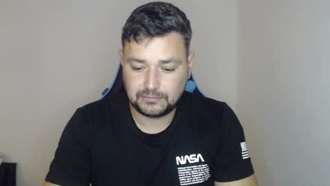 Snapshot of just_a_nice_guy_27 chatting on November 23, 2025, 11:21 am Alex online show from November 23, 2025, 11:21 am