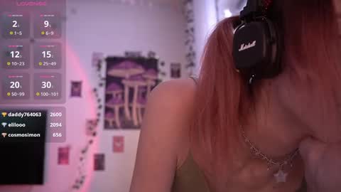 Snapshot of just_busking chatting on December 25, 2024, 10:39 am Julia online show from December 25, 2024, 10:39 am