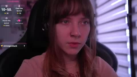 Snapshot of just_busking chatting on December 17, 2025, 9:15 am Julia online show from December 17, 2025, 9:15 am