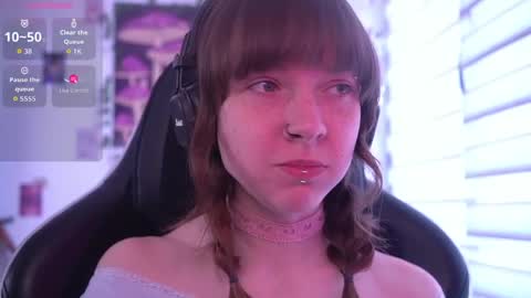 Julia online show from May 1, 2026, 9:36 am
