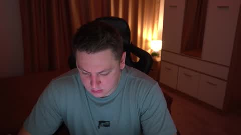 Snapshot of just_top chatting on October 26, 2025, 2:50 am David online show from October 26, 2025, 2:50 am