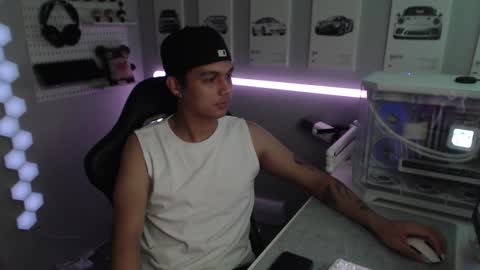 Snapshot of justagamerxxx chatting on November 15, 2025, 7:10 pm Rhys online show from November 15, 2025, 7:10 pm