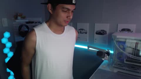 Snapshot of justagamerxxx chatting on November 18, 2025, 6:34 pm Rhys online show from November 18, 2025, 6:34 pm