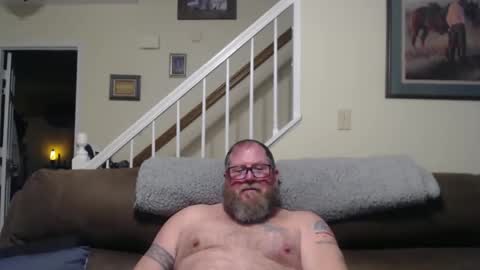 Snapshot of justaguyandnaked chatting on March 4, 2025, 12:07 am justaguyandnaked online show from March 4, 2025, 12:07 am