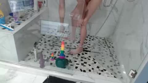 Snapshot of justaskforbiga chatting on October 27, 2025, 2:48 am Tohiptwoquit online show from October 27, 2025, 2:48 am