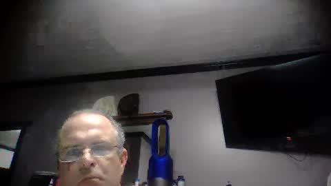 Snapshot of justaskforbiga chatting on November 2, 2025, 11:40 pm Tohiptwoquit online show from November 2, 2025, 11:40 pm