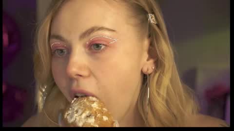 Snapshot of justbarbie chatting on February 2, 2025, 4:32 pm Alexa online show from February 2, 2025, 4:32 pm