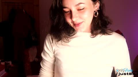 Billie  B  William online show from December 18, 2024, 7:19 pm