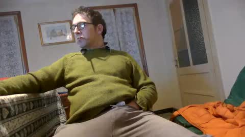 Snapshot of justforsmoke chatting on March 3, 2026, 7:09 pm justforsmoke online show from March 3, 2026, 7:09 pm