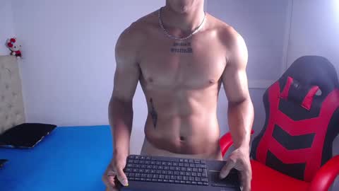 JUSTIN ANDREW online show from October 31, 2025, 3:29 am