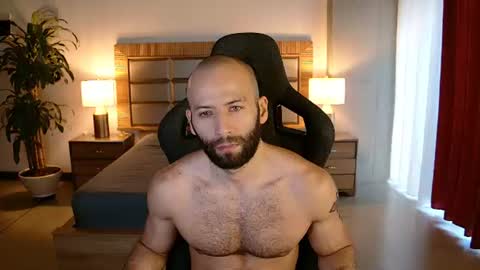 Snapshot of justin_hton chatting on June 28, 2026, 9:32 pm Justin online show from June 28, 2026, 9:32 pm