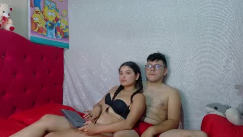 JUSTIN Y JAZMIN online show from April 1, 2026, 1:17 am