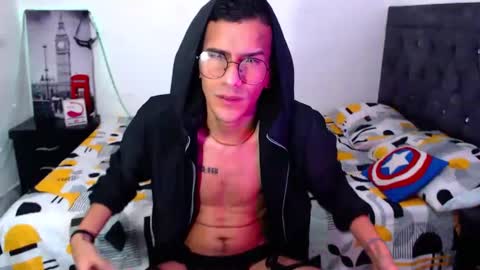 JUSTIN online show from October 3, 2025, 11:35 pm