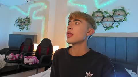 Justin online show from September 17, 2025, 11:45 am