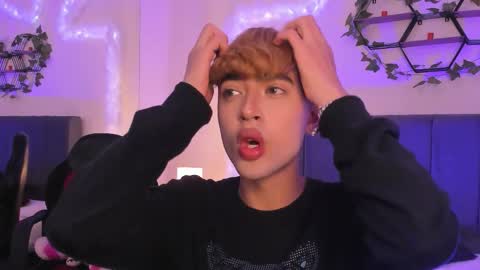 Justin online show from October 11, 2025, 11:42 am