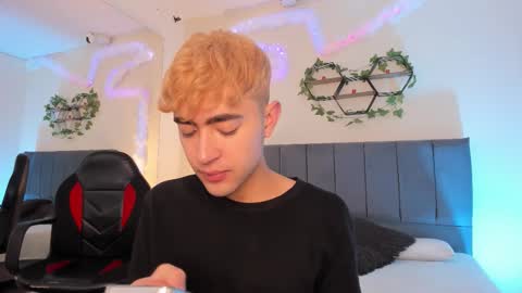 Justin online show from October 30, 2025, 11:22 am