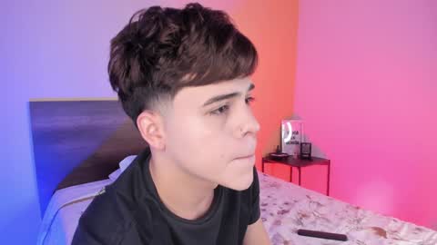 Snapshot of justinbiler chatting on February 6, 2025, 12:37 pm Justin online show from February 6, 2025, 12:37 pm