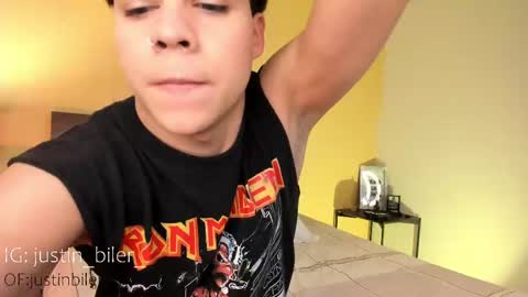 Snapshot of justinbiler chatting on March 3, 2025, 12:16 pm Justin online show from March 3, 2025, 12:16 pm